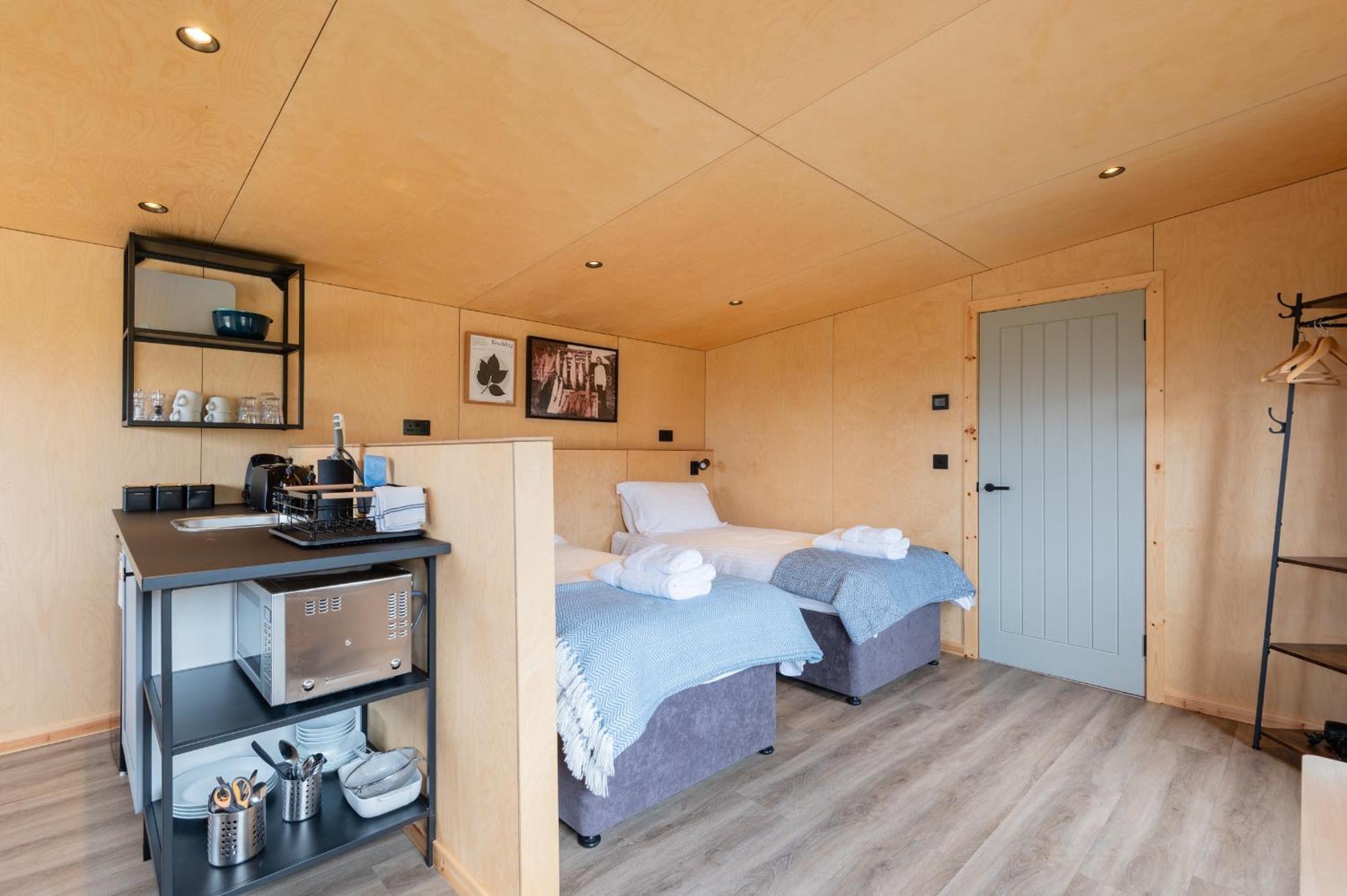 Rustic Cabins, Sea Views From Rewilded Farm With Highland Cows St. Andrews Exterior foto