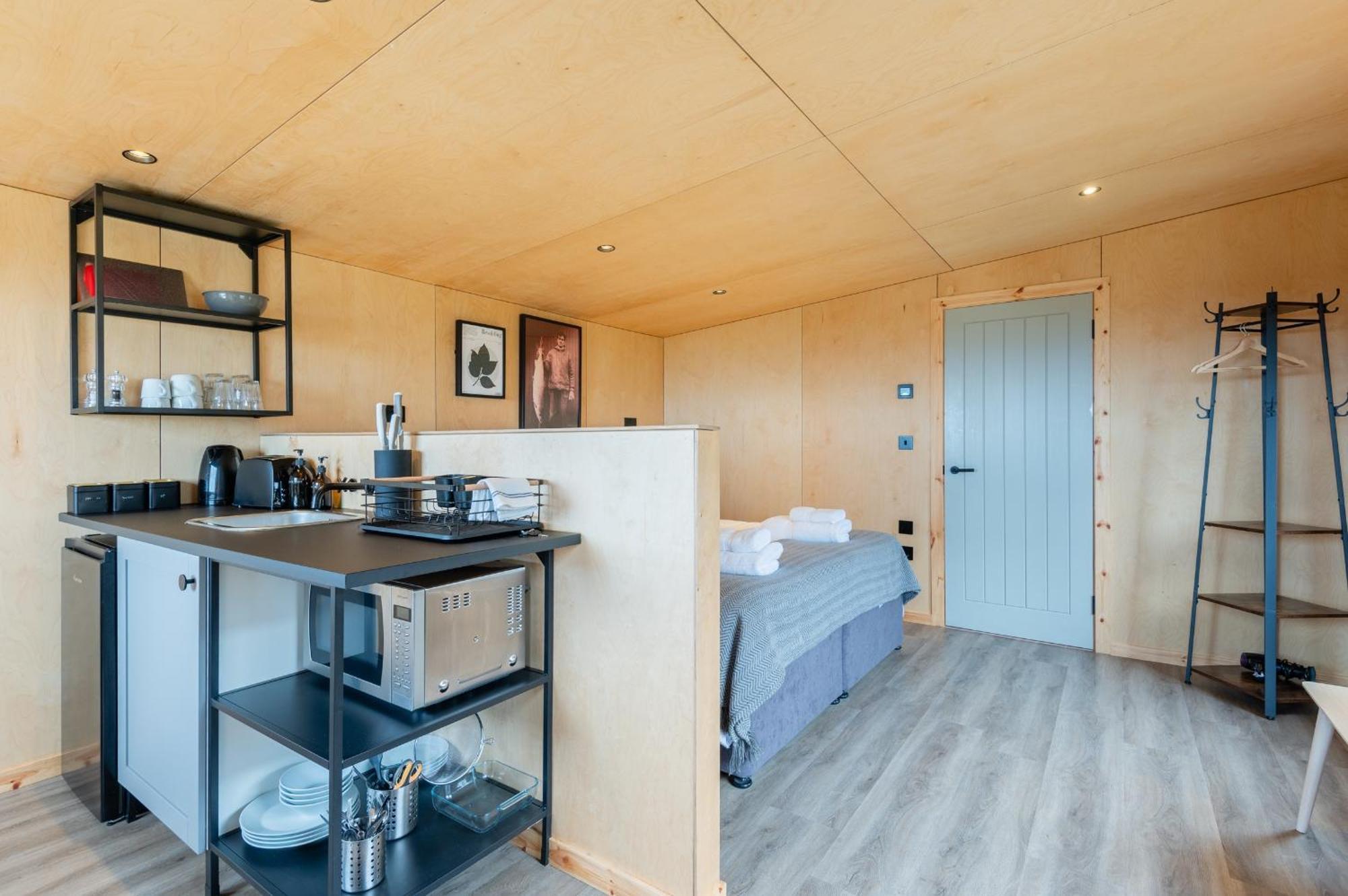 Rustic Cabins, Sea Views From Rewilded Farm With Highland Cows St. Andrews Exterior foto